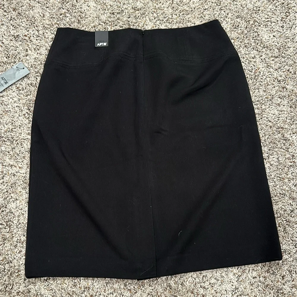 Apt 9 Pieced Yoke Pencil Skirt